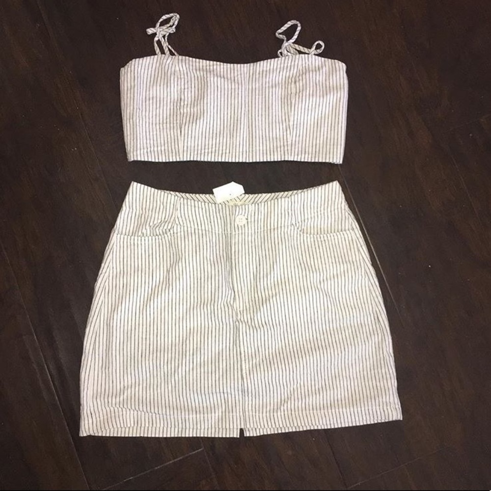 BRAND NEW BRANDY MELVILLE BRA & SKIRT SET
